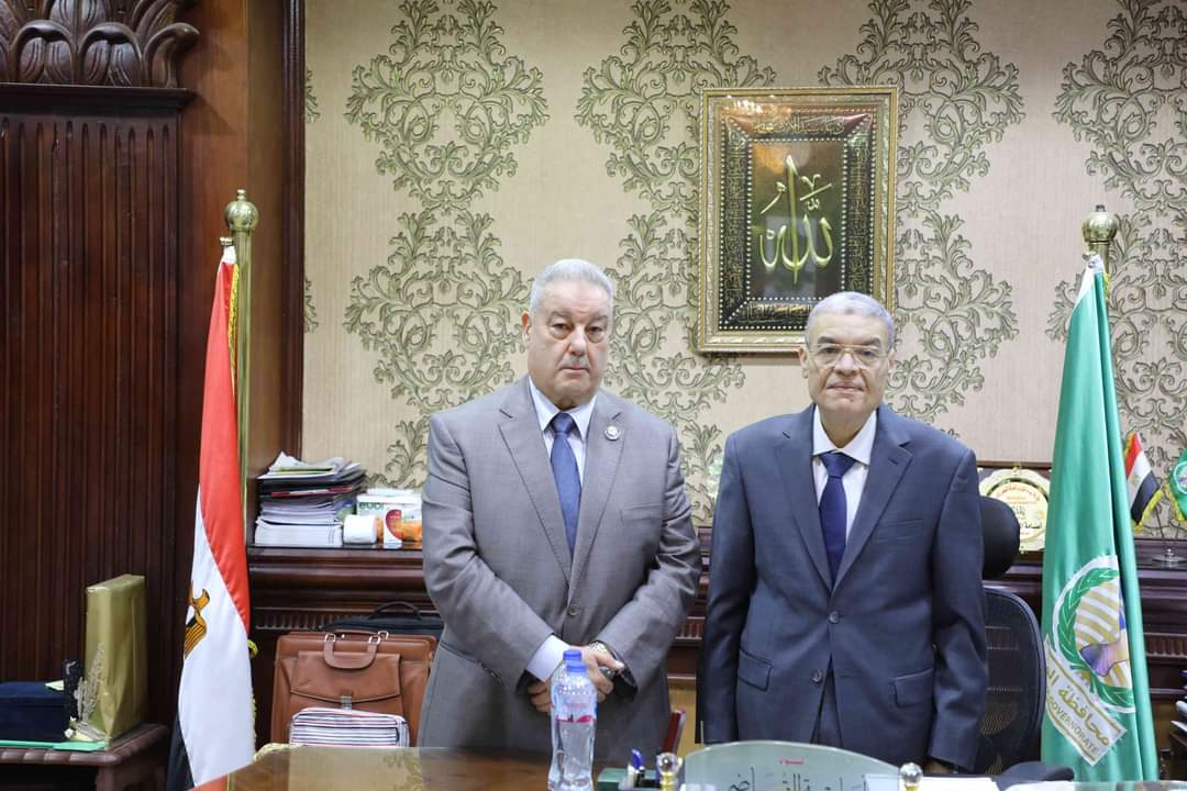 محافظ المنيا: القيادة السياسية تولى أهمية كبرى لتحسين جودة التعليم وتطوير العملية التعليمية