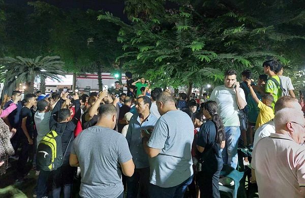 بالفيديو - وقفة إحتجاجية داخل نادي الزمالك للمطالبة برحيل البناني

