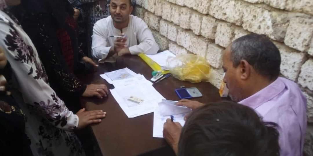 استخراج 468 بطاقة رقم قومي بالمجان للسيدات غير القادرات فى 3 قرى بالمنيا