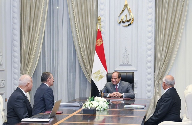 السيسي يصدق على ضم شهداء العمليات الحربية والإرهابية لصندوق تكريم الشهداء 