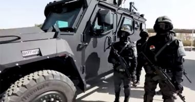  ضبط المتهم بالاستعراض بسيارة فى دائرة قسم شرطة الشروق