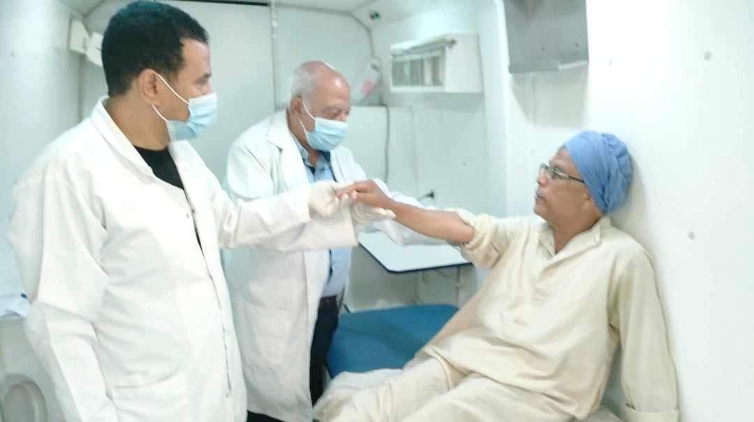 خدمات طبية مجانية لـ 1944 حالة خلال قافلة بقرية البهنسا بمركز بني مزار ضمن مبادرة 