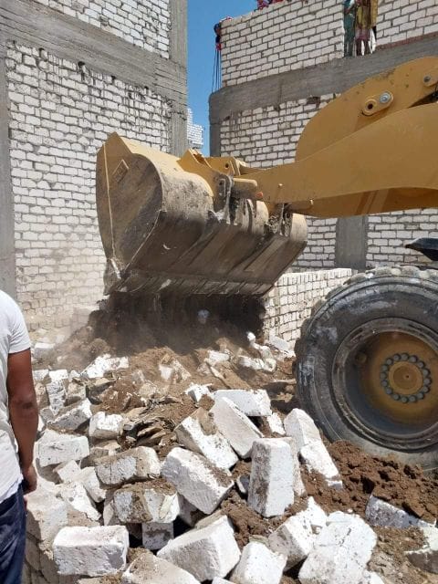 إزالة 72 حالة تعد بالبناء المخالف على الأرض الزراعية خلال حملات مكبرة بالمنيا