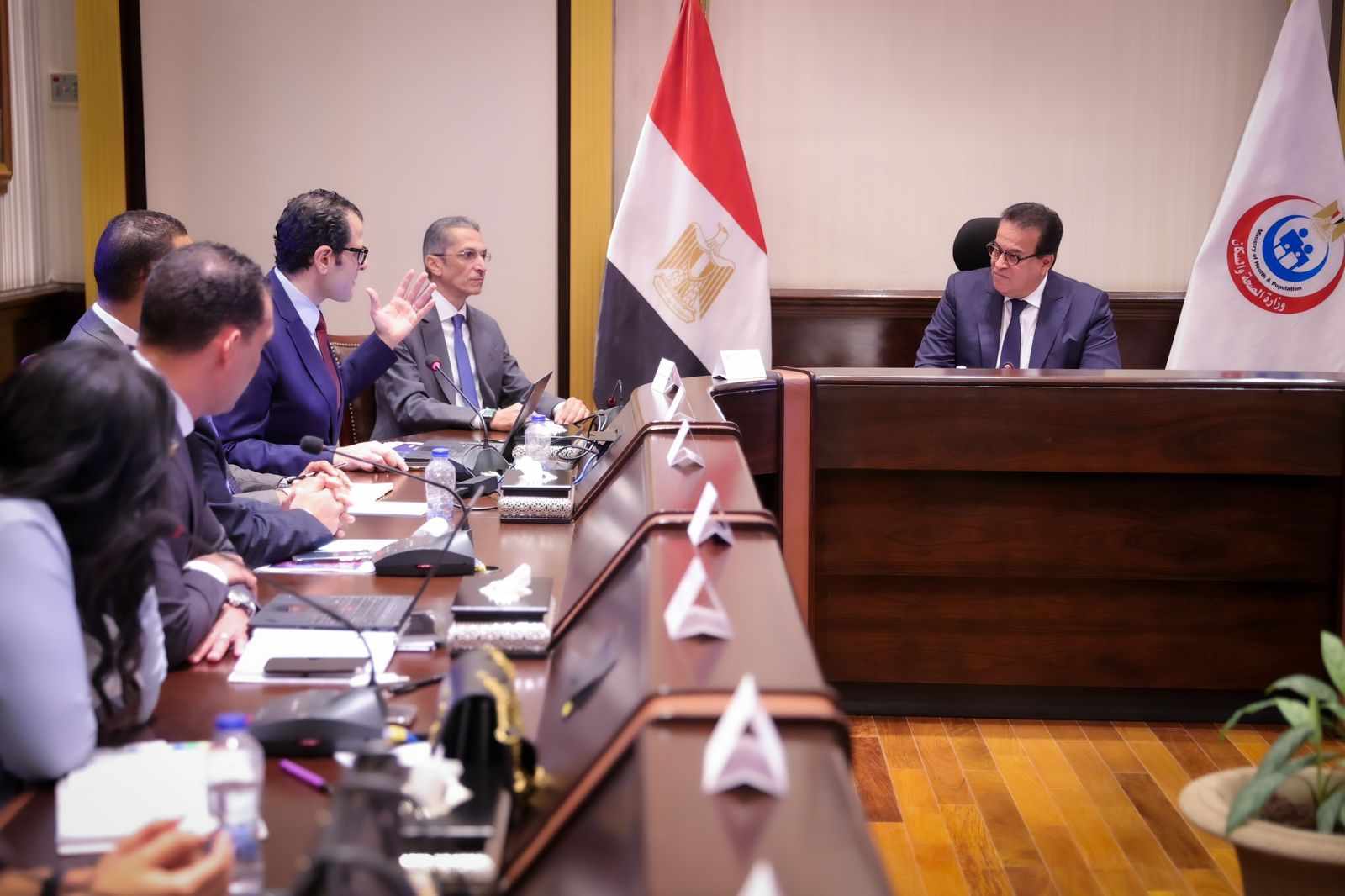 وزير الصحة يبحث التعاون مع شركة «سانوفي» في مجال اكتشاف وعلاج الأمراض الوراثية والنادرة