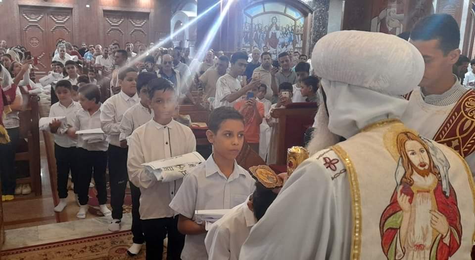 أسقف المعادي وتوابعها يرّسم 23 شماسًا بـ كنيسة القديس بولس الرسول بالبساتين