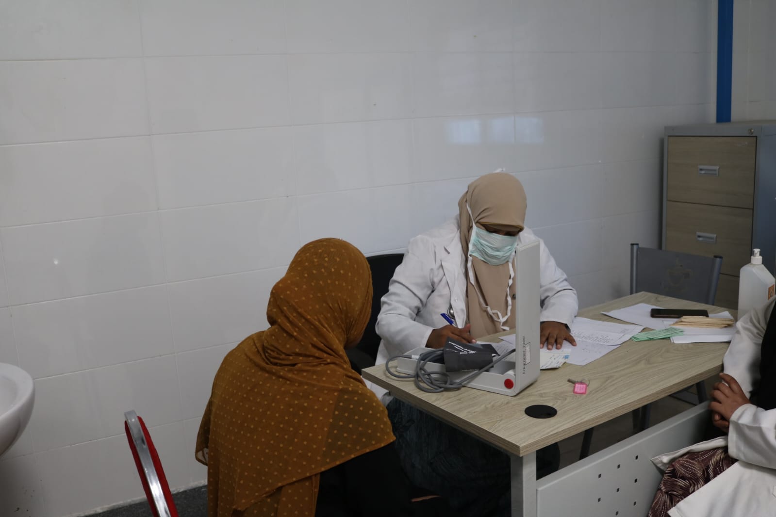 مناظرة 701 حالة بقافلة جنوب الوادى الطبية بقريه العسيرات  بشمال قنا 

