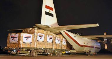 مصر تقدم مئات الأطنان من المساعدات الإغاثية إلى السودان بحراً
