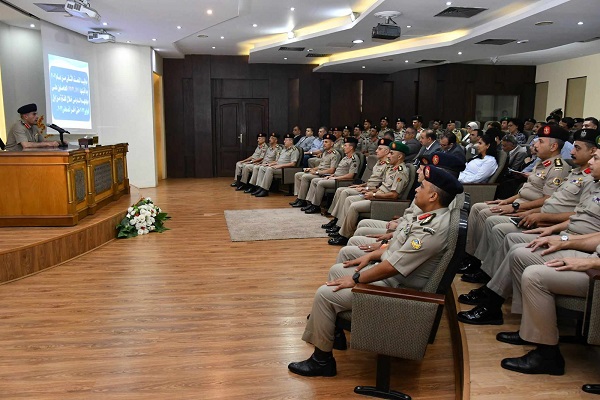وزير الدفاع يصدق على قبول دفعة جديدة من المجندين مرحلة يناير المقبل