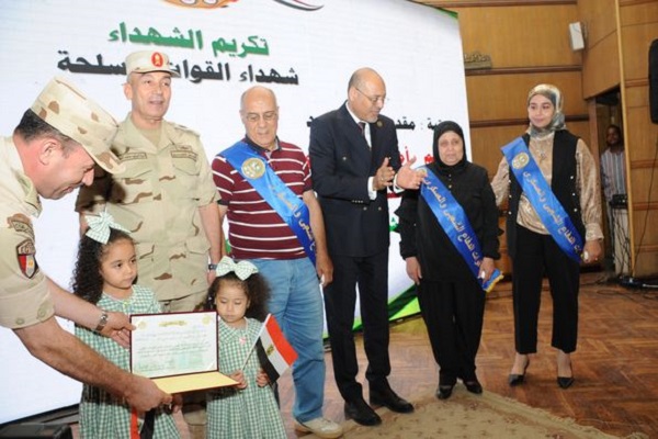قوات الدفاع الشعبى والعسكرى تنظم ندوتين بالتعاون مع وزارة الشباب والرياضة واتحاد نقابات العمال