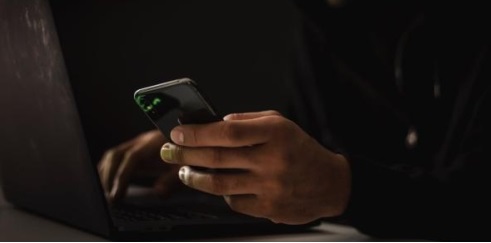 الامن يكثف جهوده لضبط تشكيل عصابي تخصص في النصب على اصحاب 
