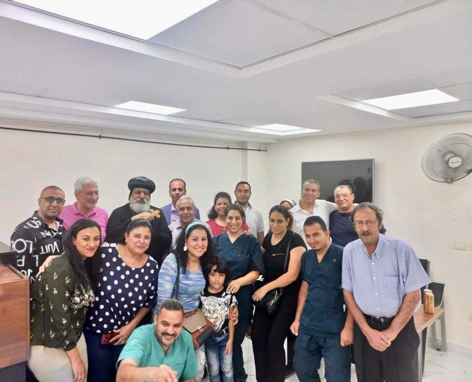 الأسقف العام يفتتح القسم الداخلي وغرفتي عمليات بمستشفى الحياة بحمامات القبة بعد التطوير
