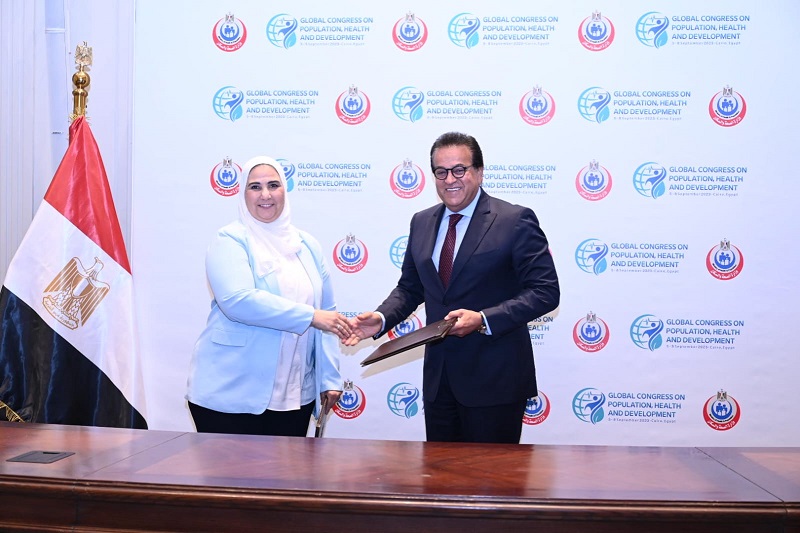 وزيرا الصحة والتضامن يوقعان بروتوكول تعاون لتأثيث دور حضانة أطفال بمراكز تنمية وصحة الأسرة