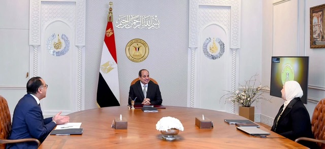 الرئيس السيسي يستعرض رؤية حماية وتحسين جودة حياة كبار السن في مصر