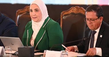 بينهم الفلسطينيون.. وزيرة التضامن: 2 مليون جنيه لتقديم الدعم النفسي للصغار ضحايا العنف والحروب

