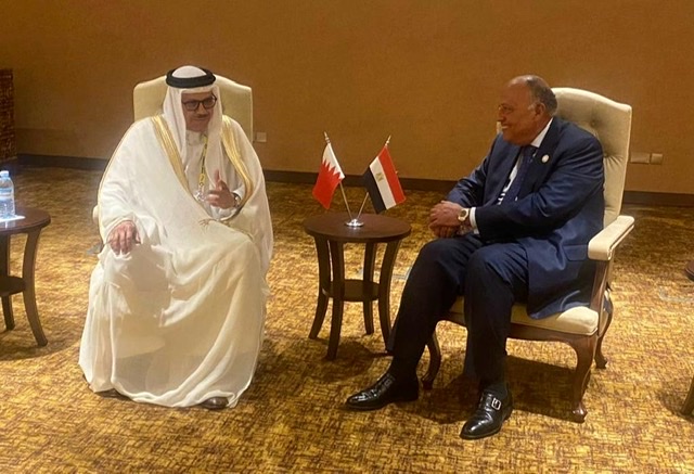 وزير الخارجية يبحث مع نظيره البحريني مستجدات الأوضاع الإقليمية