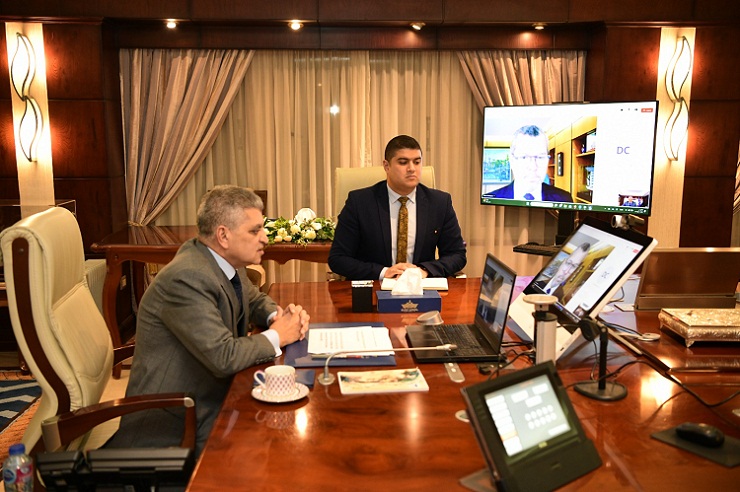 رئيس هيئة القناة وأمين عام المنظمة البحرية الدولية 