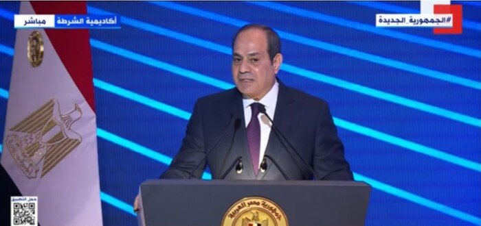 السيسي : تضحيات الشهداء في مواجهة الإرهاب تأخذ مكانها على حائط شرف الوطن وبطولاته