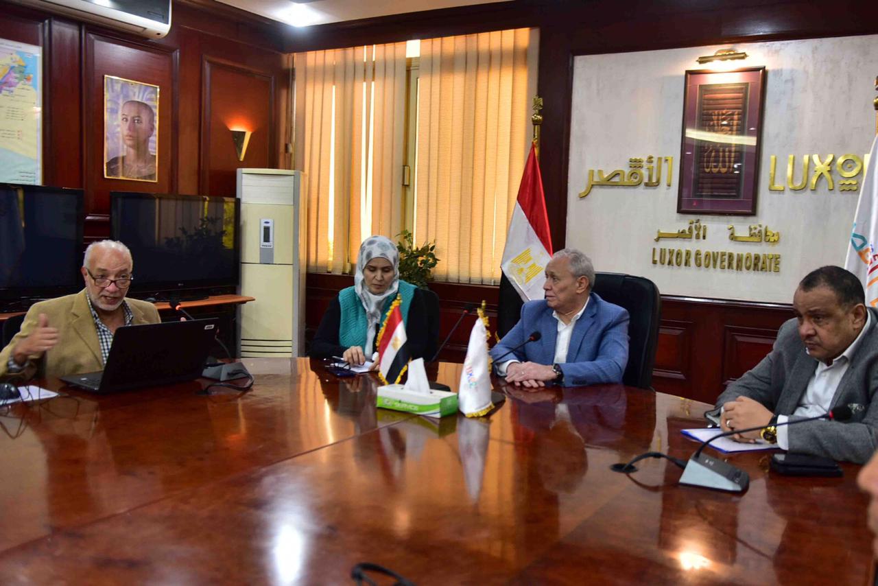 تعرف على محطات توقف القطار الكهربائى السريع الثلاث بالأقصر 