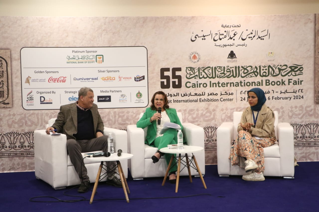 عائشة البصري: مشاغل الأمومة صرفتني عن الكتابة لمدة عشرين عاما 

