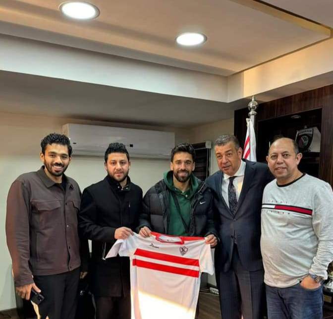 ننشر صور توقيع عبدالله السعيد للزمالك

