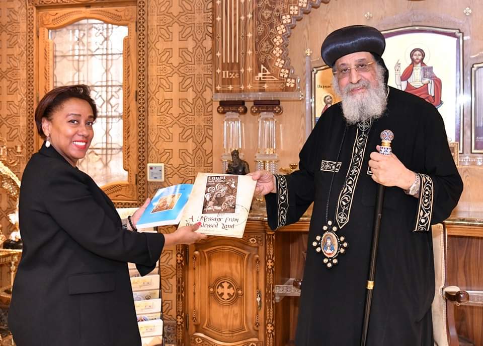  سفيرة الدومينيكان لـ 
