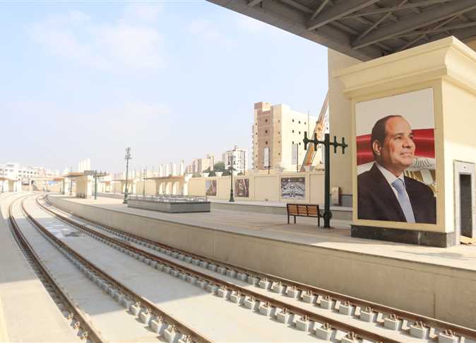 الرئيس السيسي يفتتح محطة قطارات الصعيد 