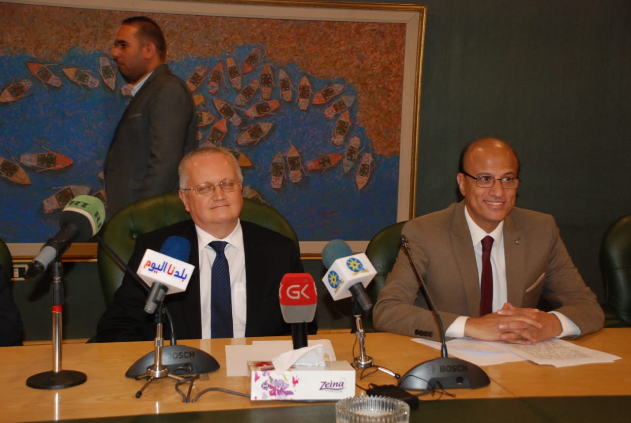 الزناتي: العلاقات المصرية الروسية متميزة لكننا نعانى من الموقف البراجماتى الروسى لقضايا المنطقة 

