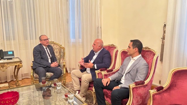 تضم  500 مصنع و25 ألف فرصة عمل.. سفير تركيا يلتقي مسؤولي شركة بولاريس للمناطق الصناعية