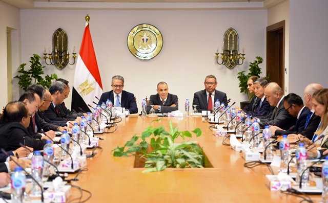 وزير الخارجية يلتقي سفراء الدول الآسيوية المُعتمدين بمصر