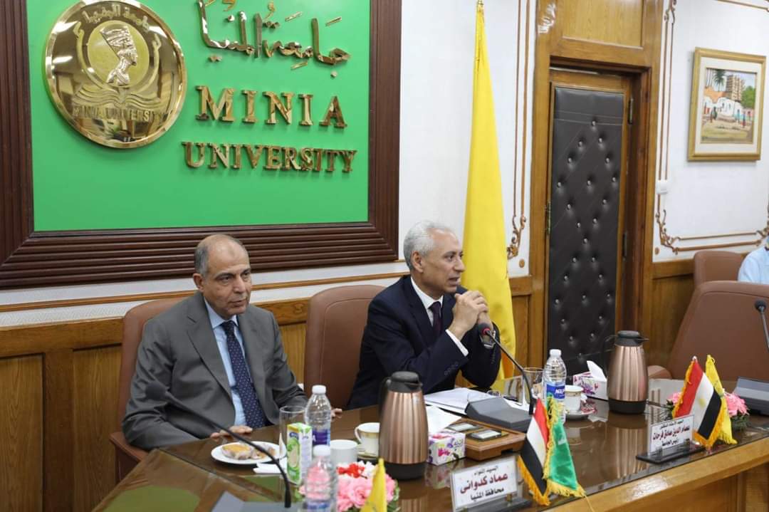 محافظ المنيا يشارك فى مجلس الجامعة ويدعو لمزيد من التعاون لدعم الصناعة وجذب الاستثمارات