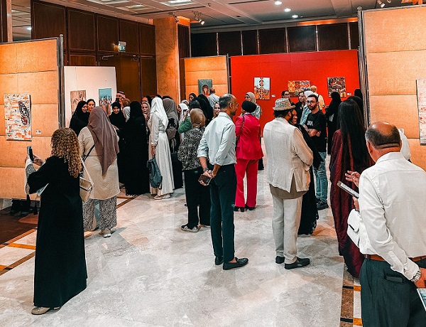 معرض 