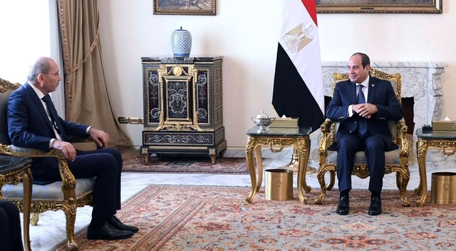 الرئيس السيسي يبحث مع زير خارجية الأردن خطورة التصعيد العسكري بالمنطقة