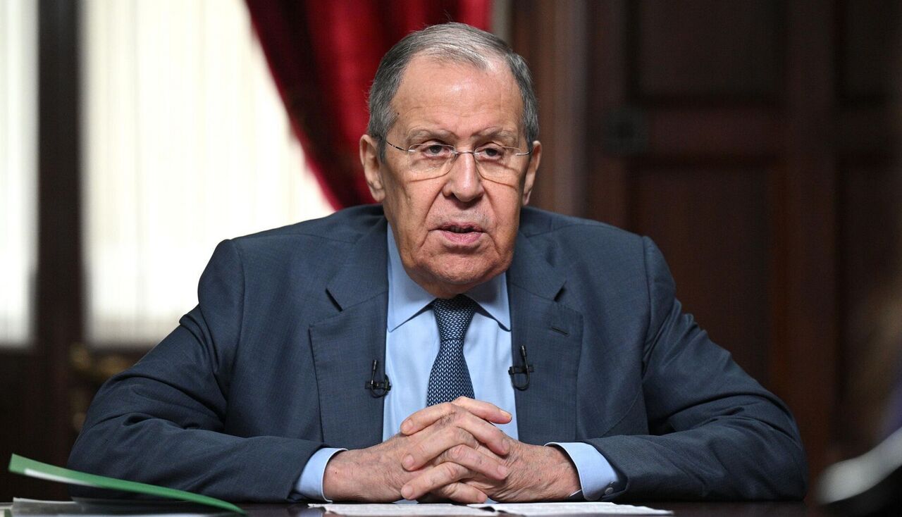 لافروف: روسيا تنتظر مقترحات ترامب لحل أزمة أوكرانيا وتؤكد أهمية أي سياسي يدعو للسلام