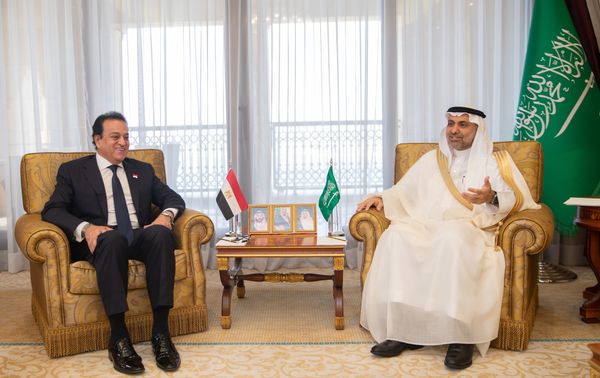 وزير الصحة يبحث تعزيز التعاون مع السعودية والكويت في القطاع الصحي