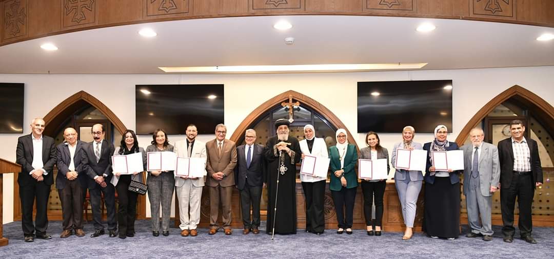 البابا تواضروس يلتقي الحاصلين على الماچستير والدكتوراه في الدراسات القبطية 