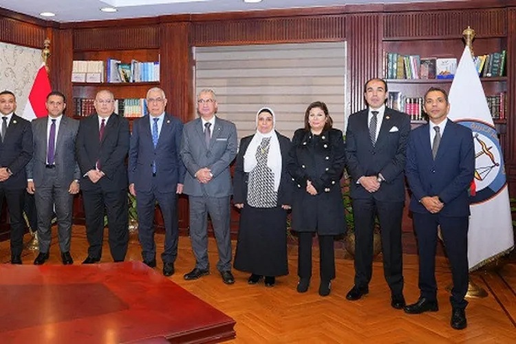النائب العام يستقبل رئيسيْ الاستئناف للنيابة العليا ونيابة استئناف القاهرة لشئون الأسرة