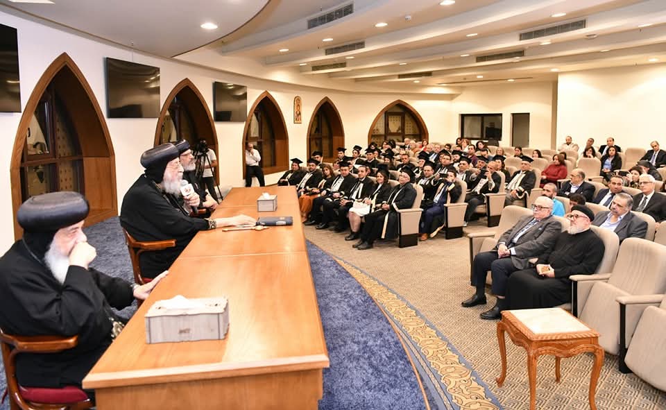 البابا تواضروس يشهد حفل تخرج دفعتين من معهد تاريخ الكنيسة بالمعادي
