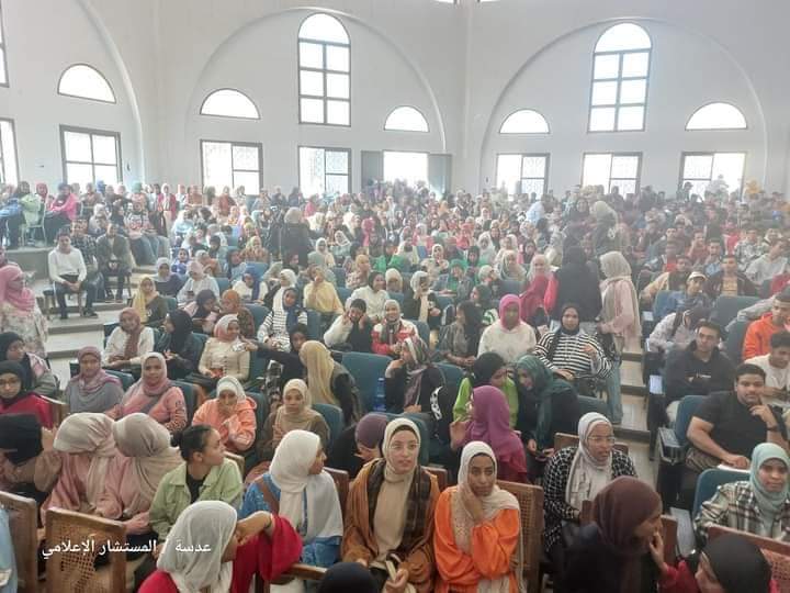 أربعة آلاف طالب يشهدون القوافل التعليمية بمحافظة قنا  


