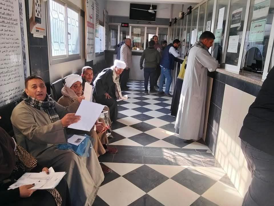 محافظ المنيا يتابع انتظام العمل بالمراكز التكنولوجية لتيسير الخدمات المقدمة للمواطنين