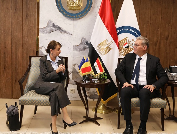 السفيرة الرومانية: العلاقات بين مصر ورومانيا تاريخية وتعززها المشروعات البترولية الواعدة






