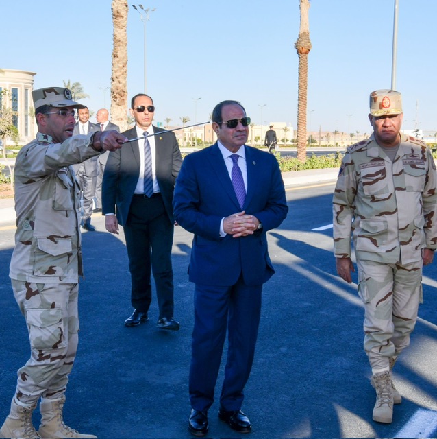 الرئيس السيسي يتفقد الأكاديمية العسكرية ونادي الفروسية بالعاصمة الإدارية الجديدة