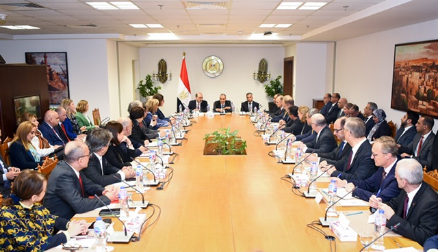 وزير الخارجية يبحث مع سفراء أوروبا تعزيز الشراكة ودعم التعاون المشترك