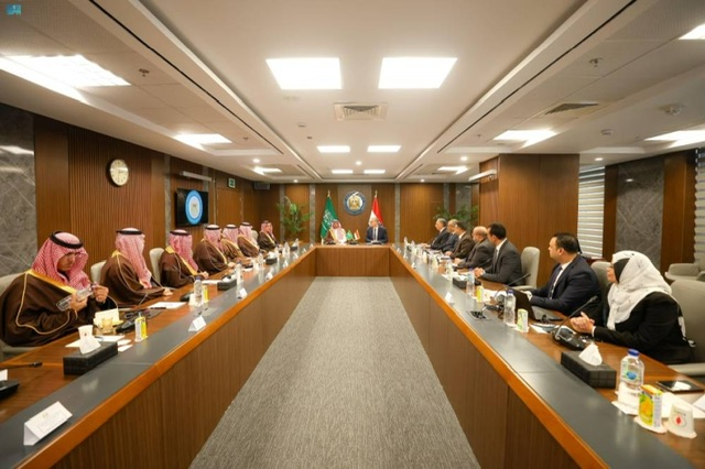 الخريف يعقد اجتماعات ثنائية مع مسؤولين مصريين لتعزيز التعاون الصناعي والتعدين
