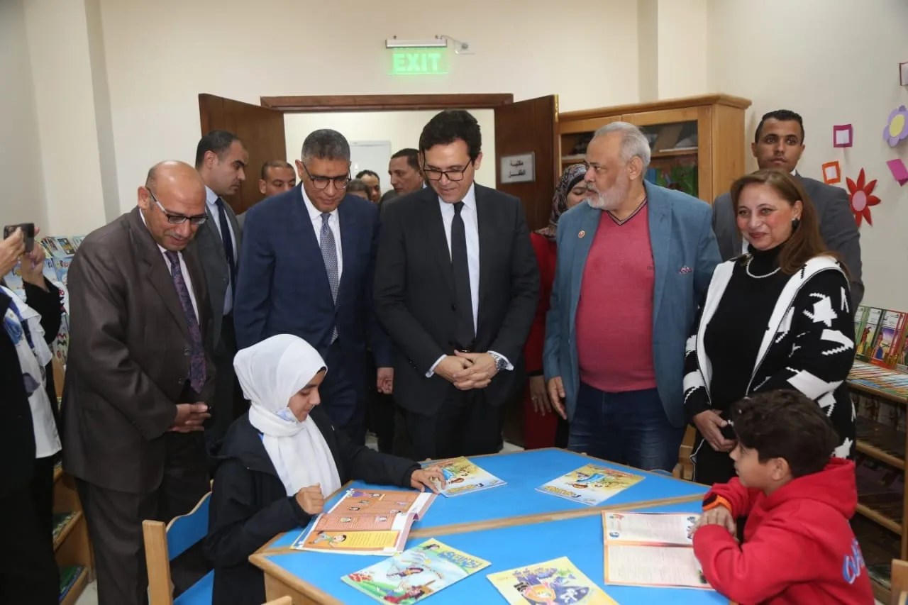 وزير الثقافة يفتتح «قصر الإبداع الفني» بمدينة 6 أكتوبر 