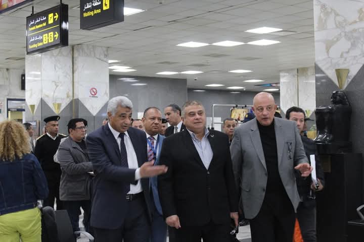 جولة تفقدية للجنة العليا للتفتيش الأمني والبيئي بمطاري أسوان وأبوسمبل الدوليين