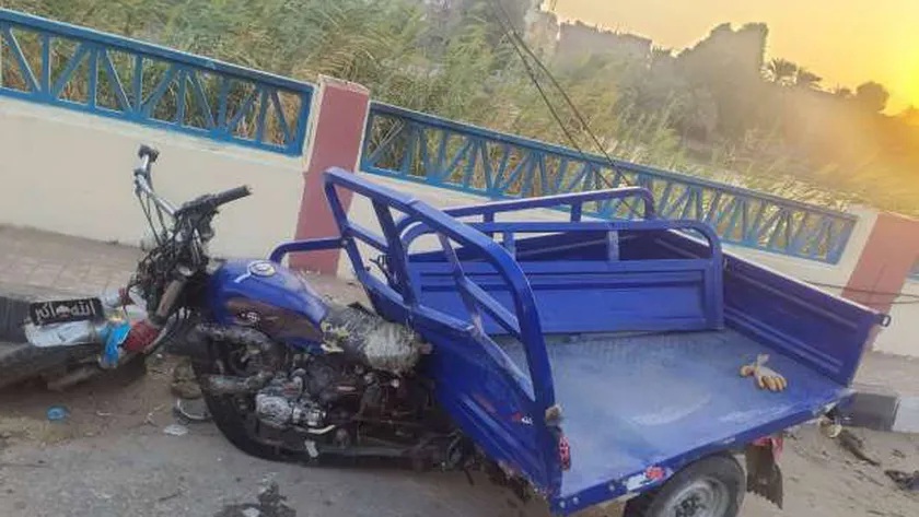 وفاة 5  أشخاص وإصابة 2 آخرين فى حادث تصادم بالبحيرة

