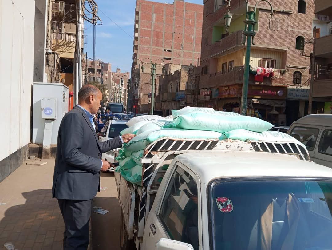 ضبط  ٤٠٢ مخالفة تموينية بالمنيا