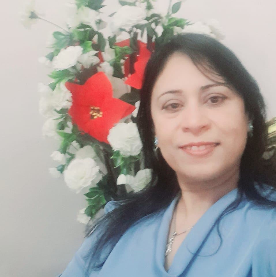 الأديبة فيفيان سمير والعودة إلى دوحة الإبداع 