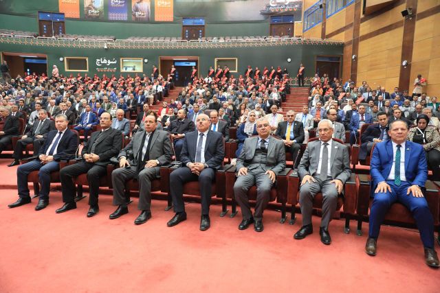 بحضور وزير التعليم العالي:

رئيس جامعة المنيا يُشارك في افتتاح مؤتمر 