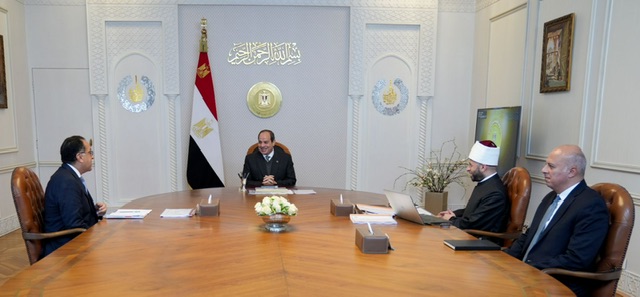 السيسي يوجه بتعزيز جهود تأهيل الأئمة ودراسة مبادرة عودة الكتاتيب
